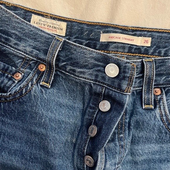 Levi's ribcage straight ankle Jean - Picture 3 of 5